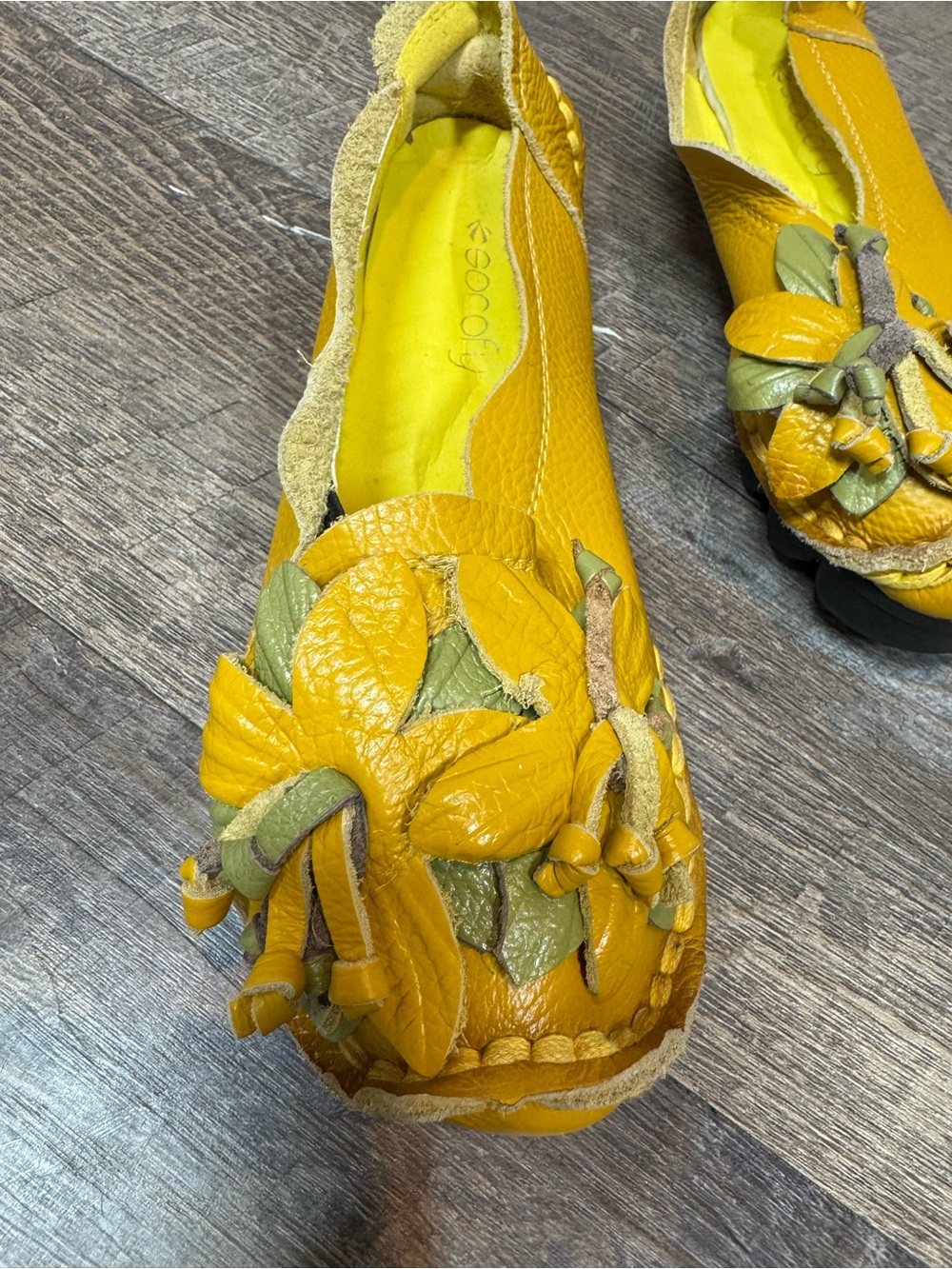 Socofy Yellow Floral Appliqué Soft Leather Women's Flats SZ 8 - Picture 3 of 13